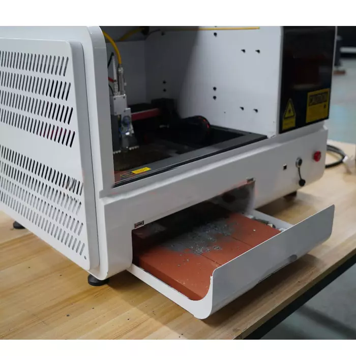 600–800W JPT Series Compact Desktop Fiber Laser Cutting and Marking Machine